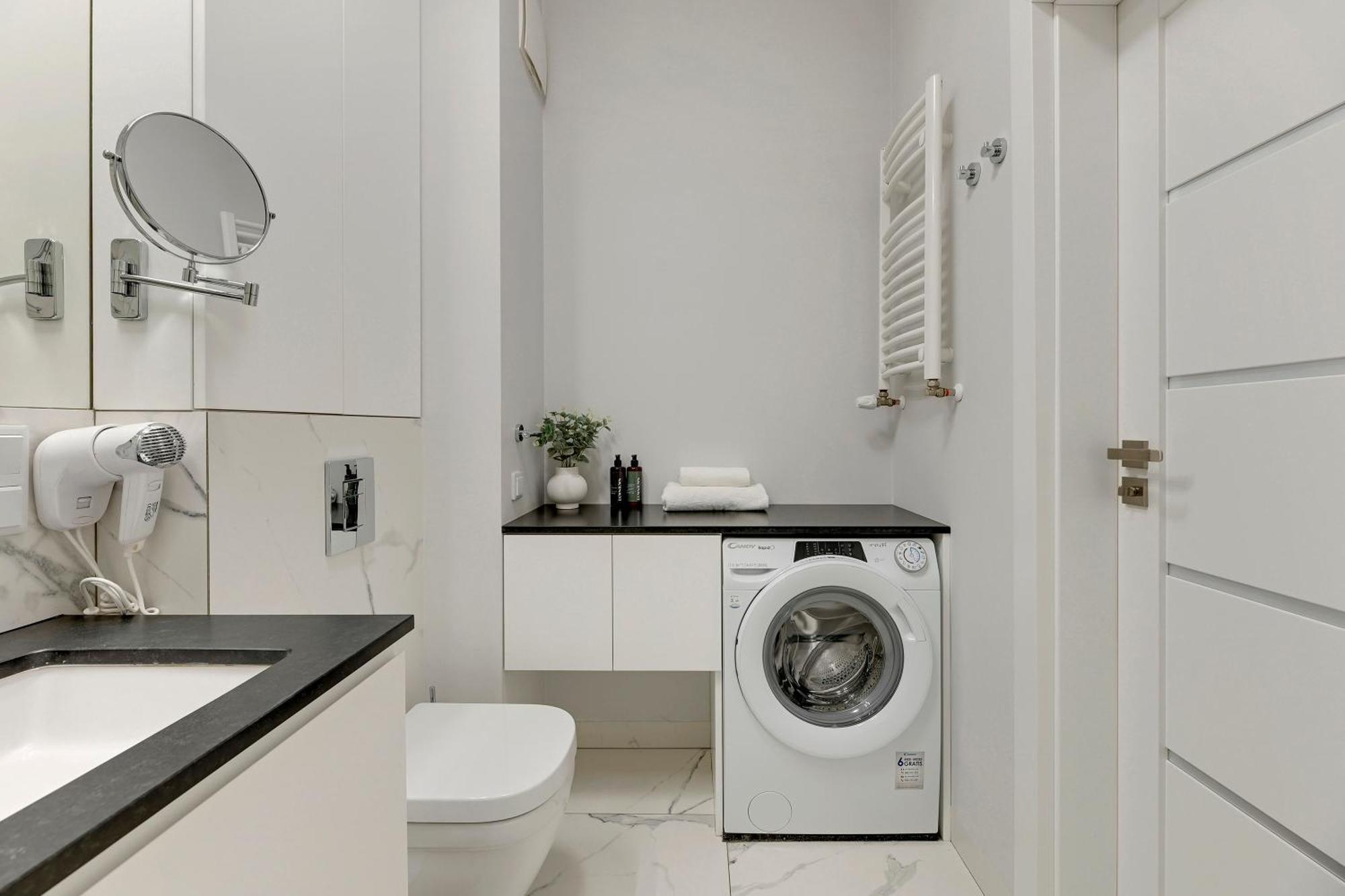 Granaria Deluxe & Riverside By Downtown Apartments Gdansk Room photo